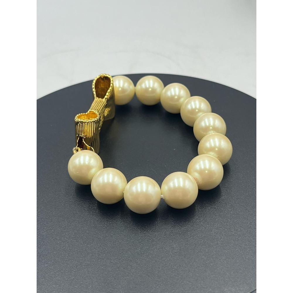 Kate Spade All Wrapped Up Pearl Gold Bow Bracelet - Picture 13 of 13